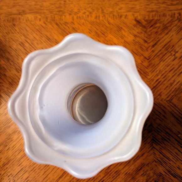 Rare VTG Pair Of Blue Glass Vases, Crinoline Lady Style Pattern, Reverse Painted - Picture 5 of 9